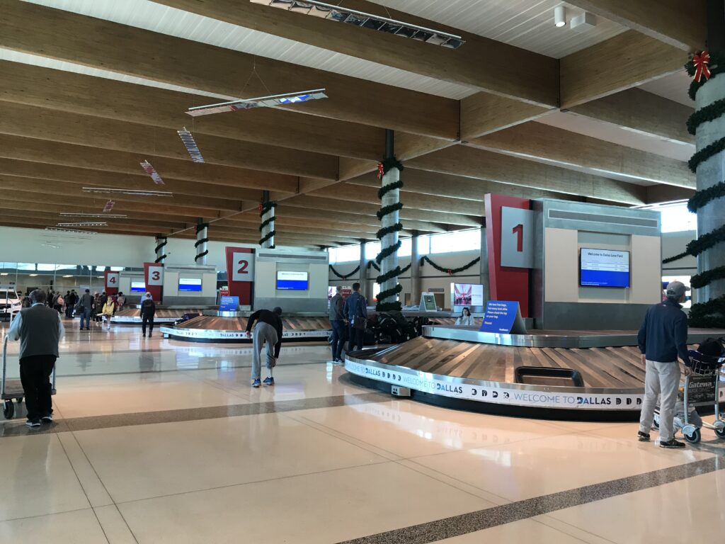 Baggage Claim Area In Terminal Dallas Love Field Airport DAL 1024x768 