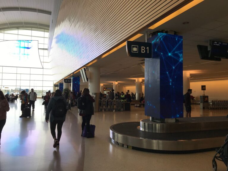 baggage-claim-area-Norman-Y.-Mineta-San-Jose-International-Airport-california